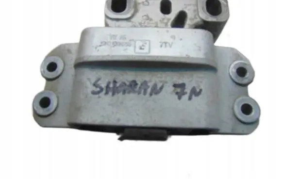 Volkswagen Sharan Gearbox mount 5N0199555