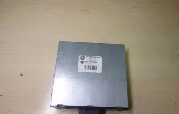 BMW 1 E81 E87 Voltage converter/converter module 9127088 G629