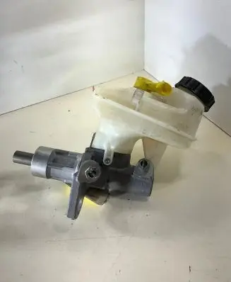 Renault Laguna II Brake fluid reservoir 033508
