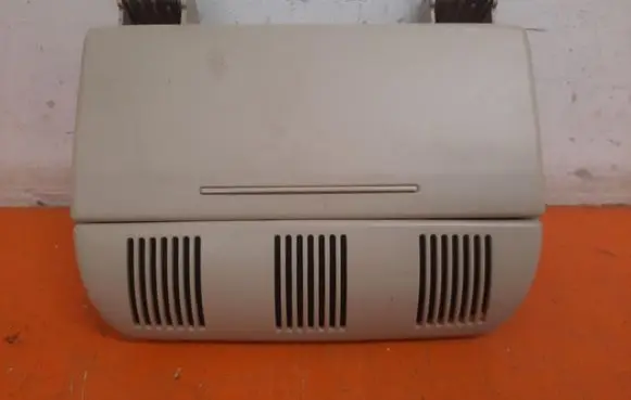 Skoda Octavia Mk2 (1Z) Glove box 1Z0868565