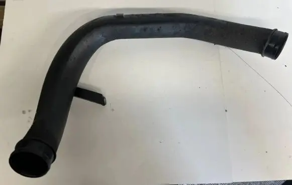 Volvo XC70 Intercooler hose/pipe 31261343
