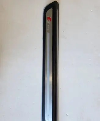 Audi Q5 SQ5 Front sill trim cover 8R0853374