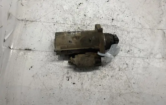 Nissan X-Trail T30 Starter motor