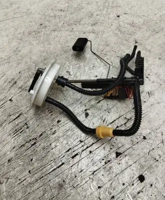 BMW 5 E60 E61 Fuel level sensor 0580303042 689141 6765
