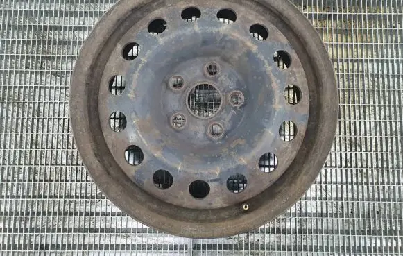 Ford Galaxy R16 steel rim 7M3601027E