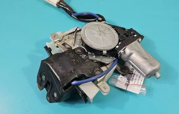Lexus RX 330 - 350 - 400H Tailgate/trunk/boot lock/catch/latch 412320-10080 IMPRK1462988