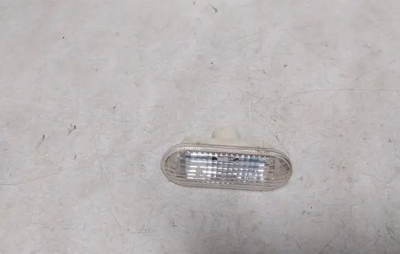 Ford Focus Front fender indicator light 4M5A13K309