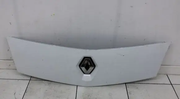 Renault Kangoo II Front bumper upper radiator grill 8200499017