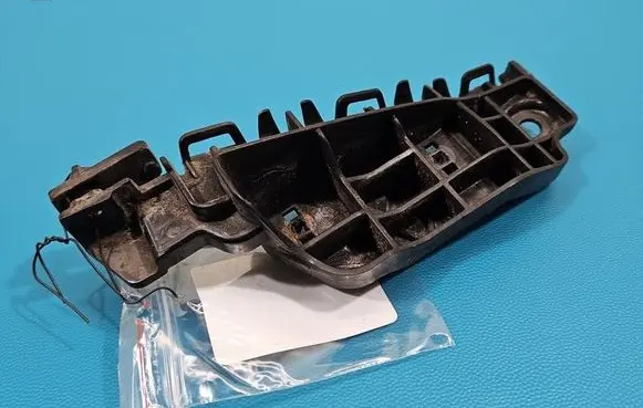 Suzuki Splash Front bumper mounting bracket 71731-51K0 IMPRK1522895