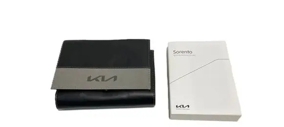 KIA Sorento IV Owners service history hand book 42939