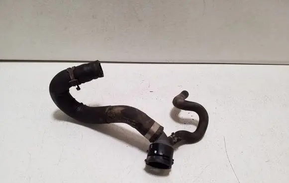 Volkswagen PASSAT B8 Engine coolant pipe/hose 5Q0122157CL