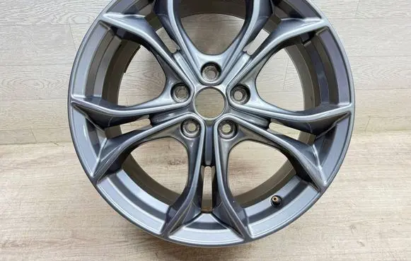 Ford Focus R17 alloy rim JX7C1007F1A