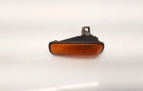 Honda Legend III KA9 Front fender indicator light