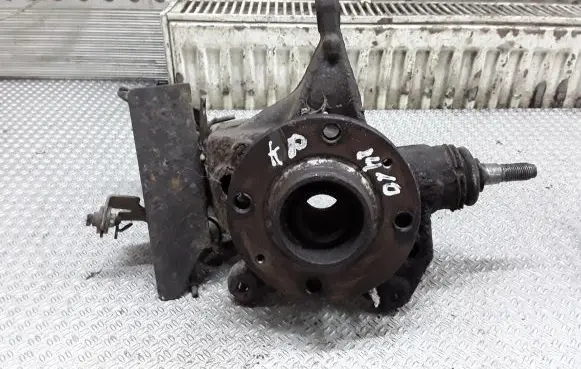 Citroen C5 Front wheel hub spindle knuckle
