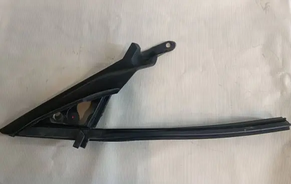 BMW 4 F32 F33 Rubber seal front coupe door 7279777 EB035001