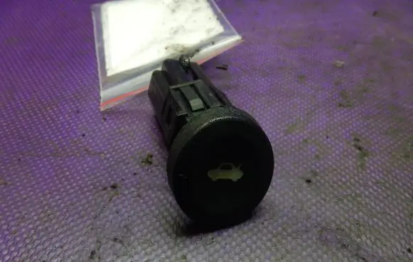 Ford Fiesta Headlight wiper switch 