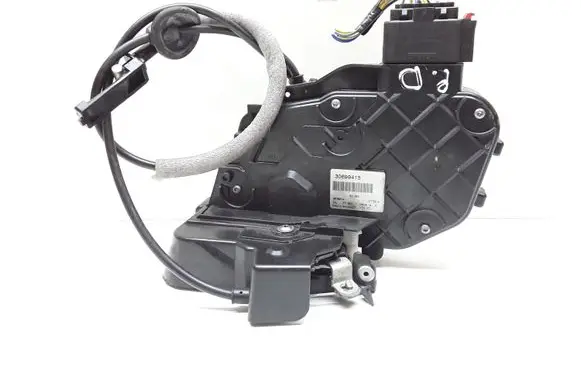 Volvo S80 Front door lock 30699415