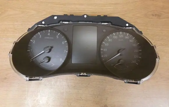 Nissan Qashqai Speedometer (instrument cluster) 24810HV13C HV13C