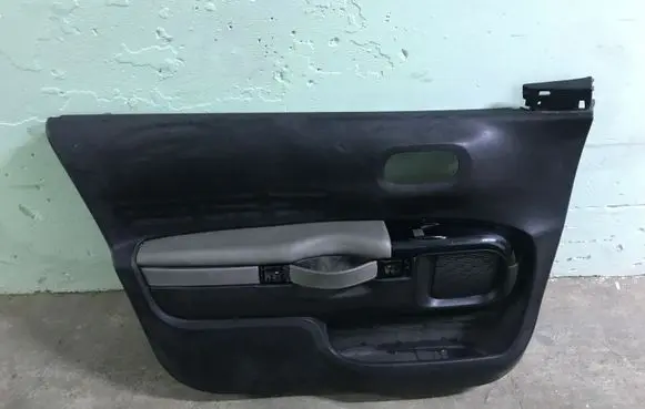 Citroen C4 Cactus Front door card panel trim 156070672