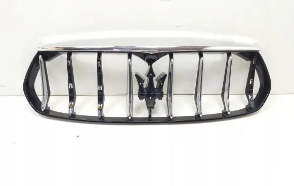 Maserati Levante Front bumper upper radiator grill 670041948