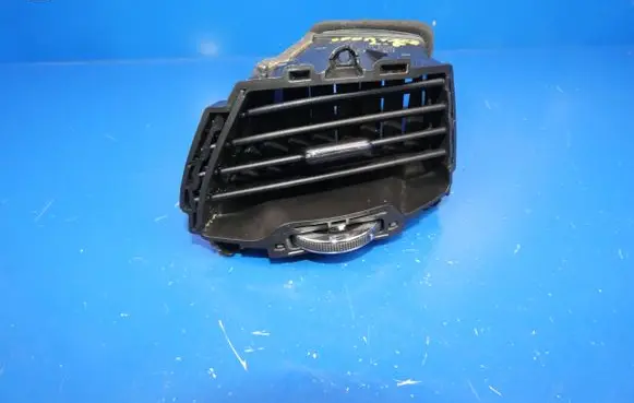 KIA Sportage Dashboard side air vent grill/cover trim