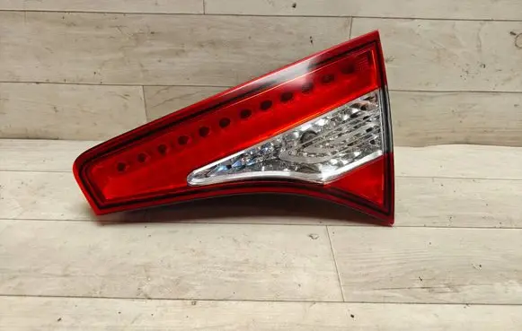 KIA Optima Tailgate rear/tail lights 