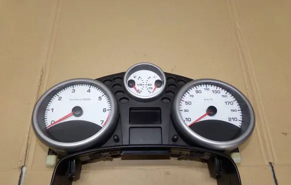 Peugeot 207 Speedometer (instrument cluster) 9662503880