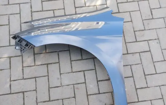 Honda FR-V Fender