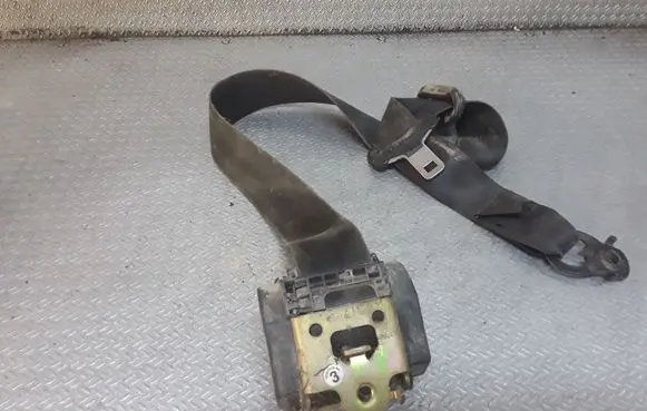 Opel Vivaro Front seatbelt