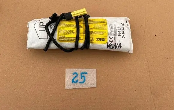 Hyundai Kona I Seat airbag 