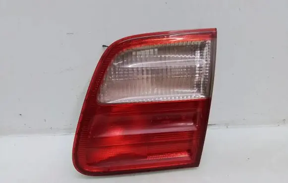 Mercedes-Benz E W210 Tailgate rear/tail lights