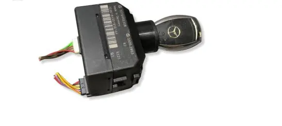 Mercedes-Benz S W221 Ignition lock 2215450308 33002903 7036184301606154