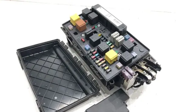 Fuse box set