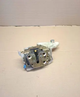 Nissan X-Trail T30 Front door lock 80553AA210 040217 89A927