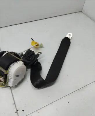 Volkswagen PASSAT B6 Front seatbelt 3C1857705F