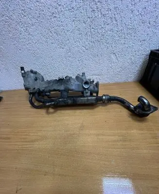 Mercedes-Benz ML W164 Intake manifold LF00052 F4876