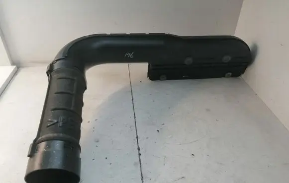 Hyundai i40 Air intake duct part 282103Z050 1170947S01