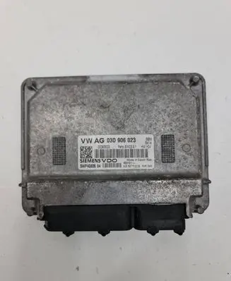 Volkswagen Polo IV 9N3 Engine control unit/module 5WP4080604