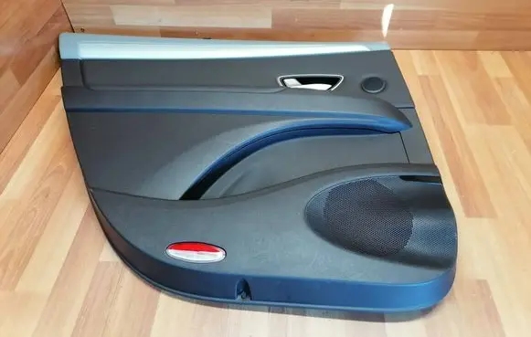 Renault Espace V (RFC) Rear door card panel trim 829019766R 4220098 V10RFC00259232494