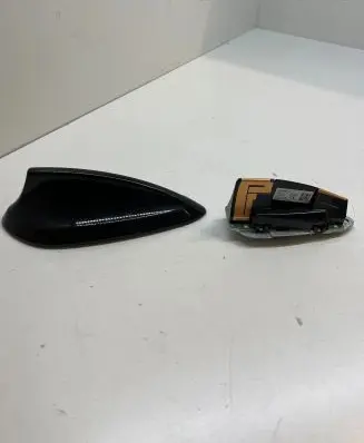 BMW 2 F44 Aerial GPS antenna 92870811 6826326