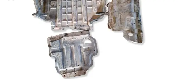Nissan Pathfinder R51 Engine splash shield/under tray 