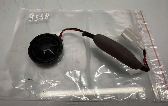 Tesla Model X Front door high frequency speaker 105072400A