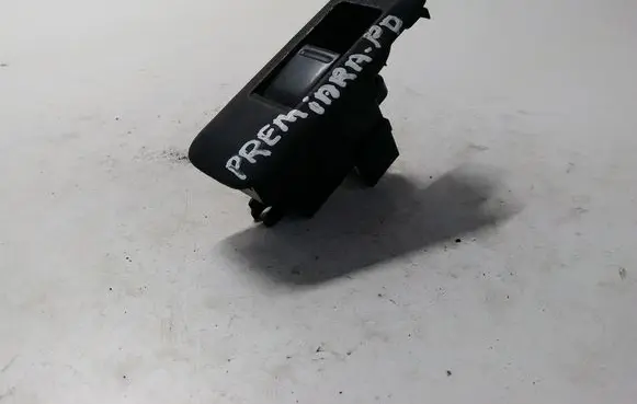 Nissan Primera Electric window control switch 25411AV600