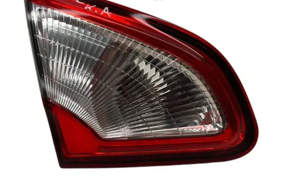 Nissan Qashqai Tailgate rear/tail lights 89503189 B26555BR01A 0057