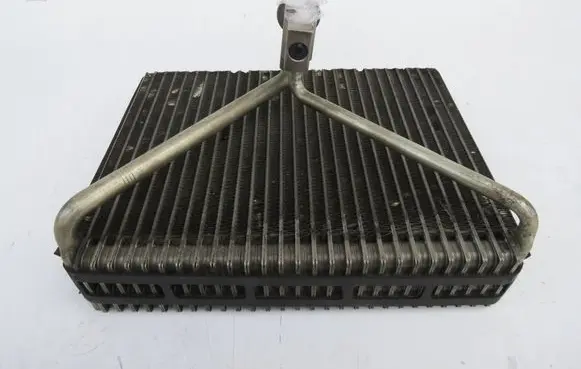 Ford Mondeo Mk III Air conditioning (A/C) radiator (interior) 97106 26022002