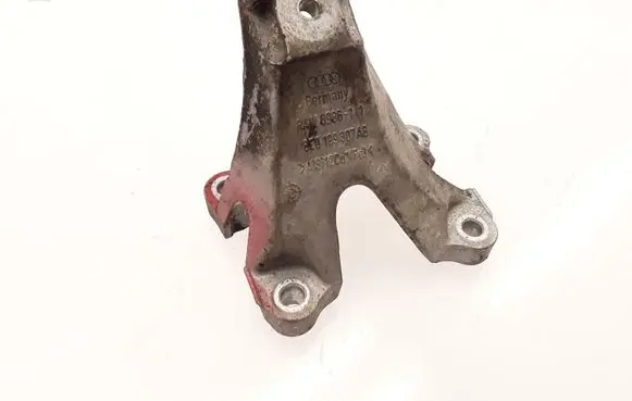 Audi A4 S4 B7 8E 8H Engine mounting bracket 8E0199307AB