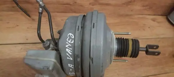 Mercedes-Benz Vaneo W414 Brake booster a0054304630