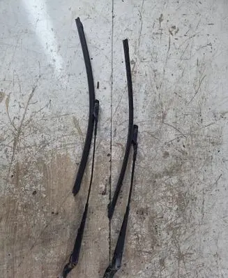 Skoda Roomster (5J) Front wiper blade arm