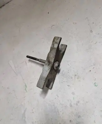 Volkswagen Caddy Fuel Injector clamp holder 