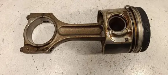 BMW X5 E70 Piston with connecting rod